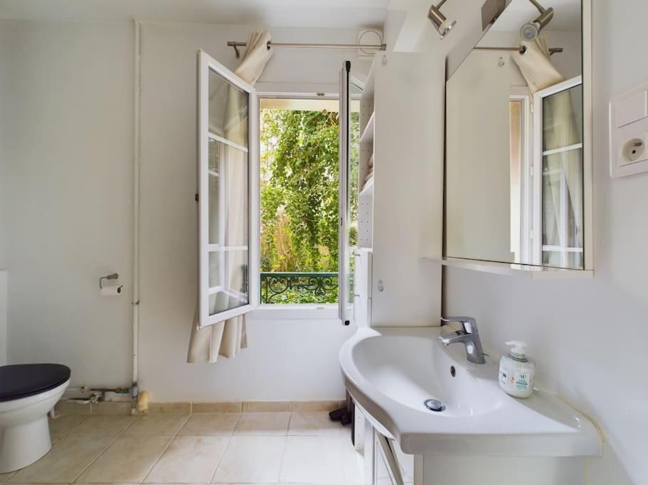 Appartement Renove -Jardin Prive A Rueil-Malmaison Exterior foto